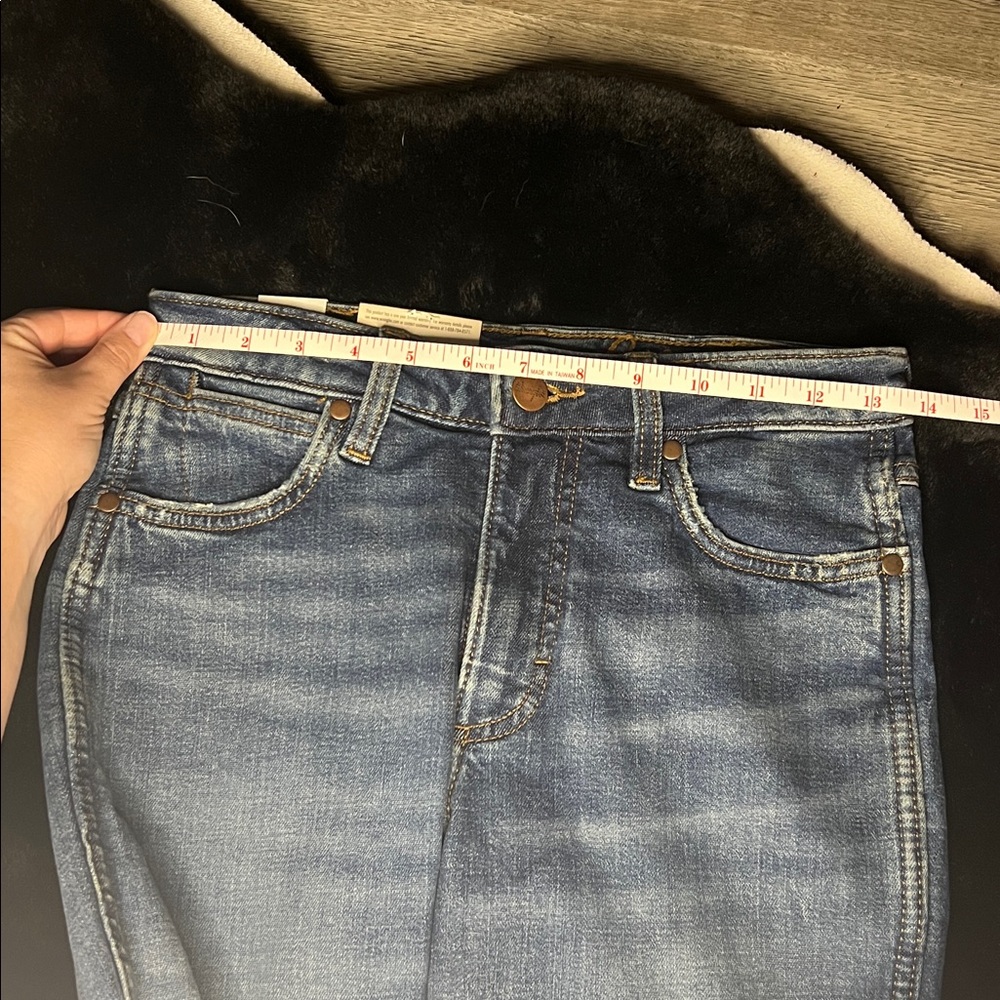 Wrangler Bailey High Rise Flares - Picture 8 of 8